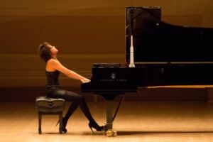 Yulu Wang performing on Steinway concert grand piano
